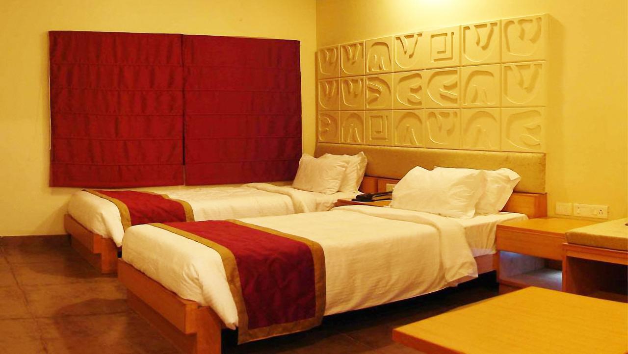 Classic Luxury Service Apartments Visakhapatnam Buitenkant foto