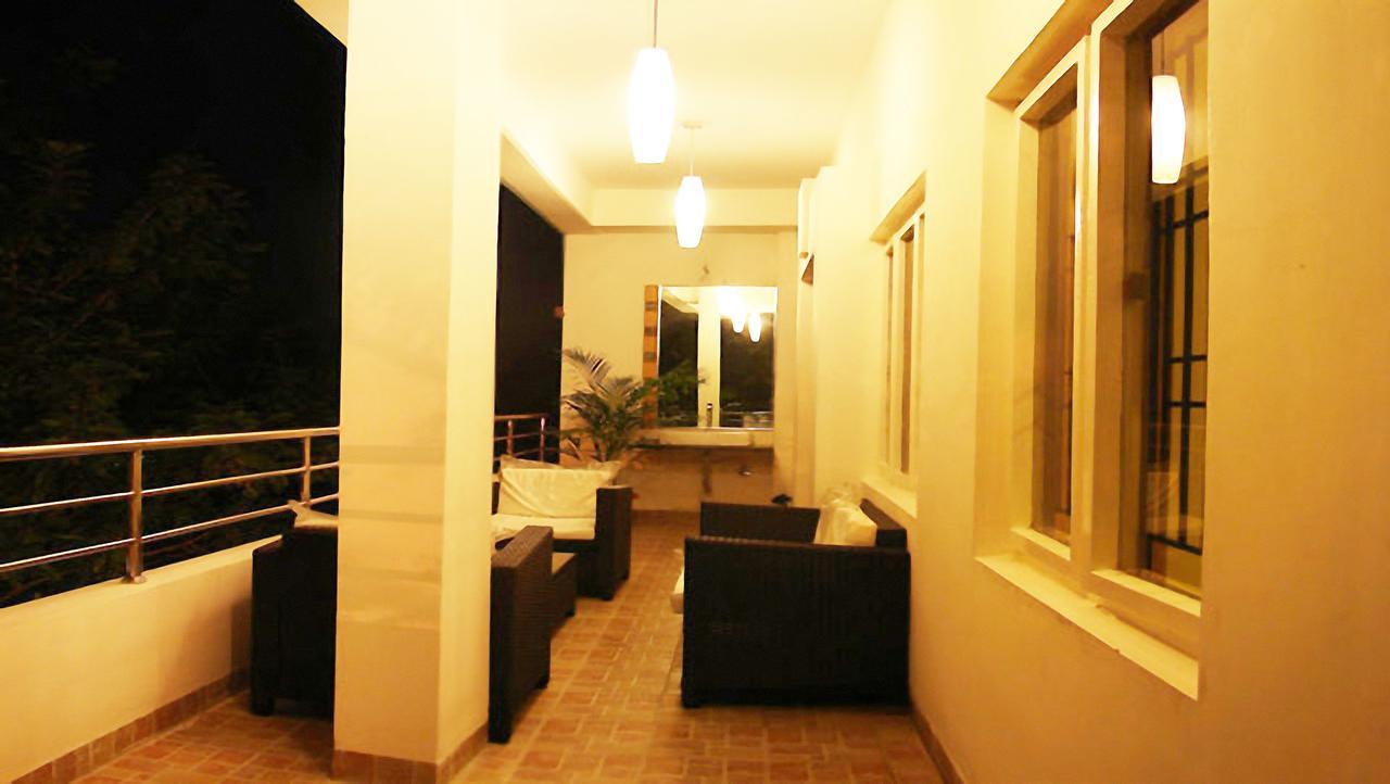 Classic Luxury Service Apartments Visakhapatnam Buitenkant foto